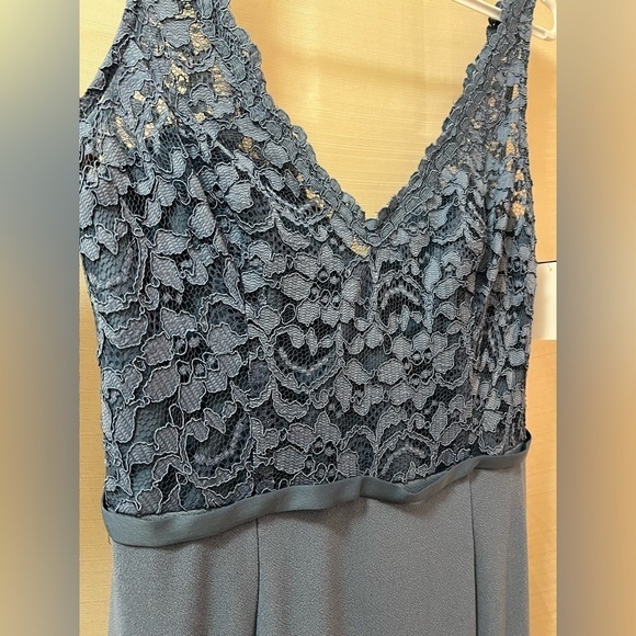 David’s bridal formal multi toned blue dress lace accent size 10 - Picture 12 of 12